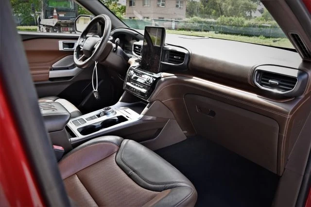 2022 Ford Explorer 6th Gen - Image 20 of 21