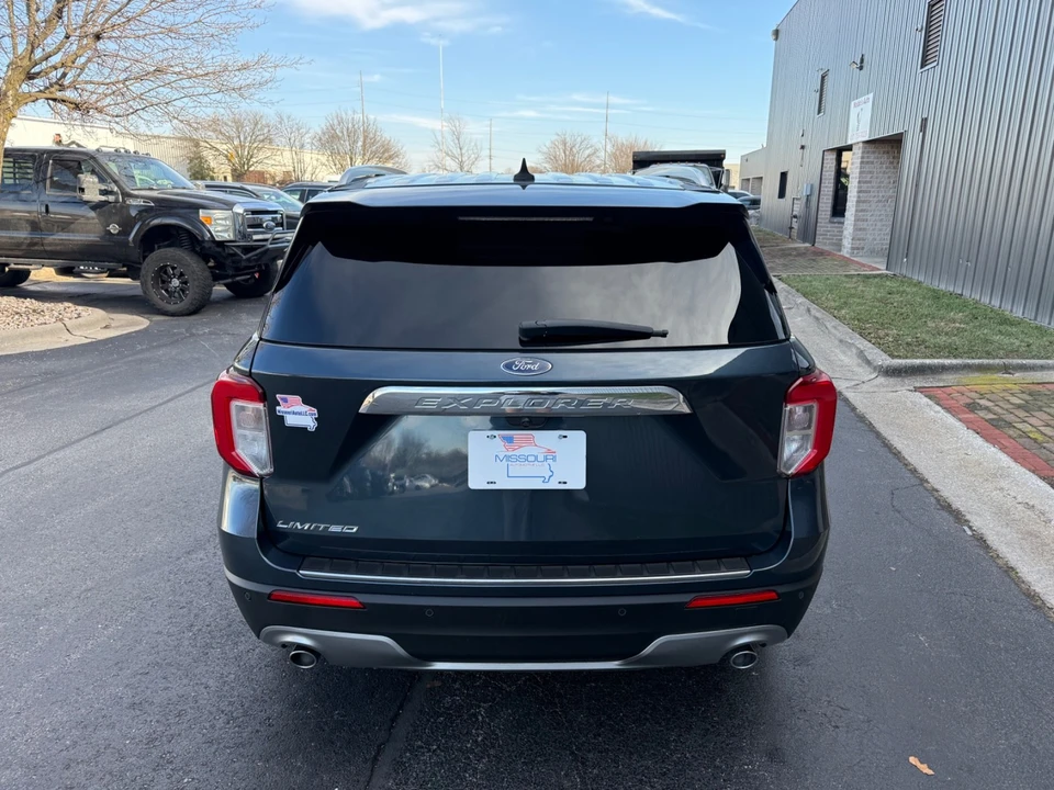 2022 Ford Explorer 6th Gen - Image 4 of 21