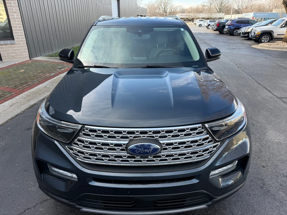 2022 Ford Explorer 6th Gen - Image 8 of 21