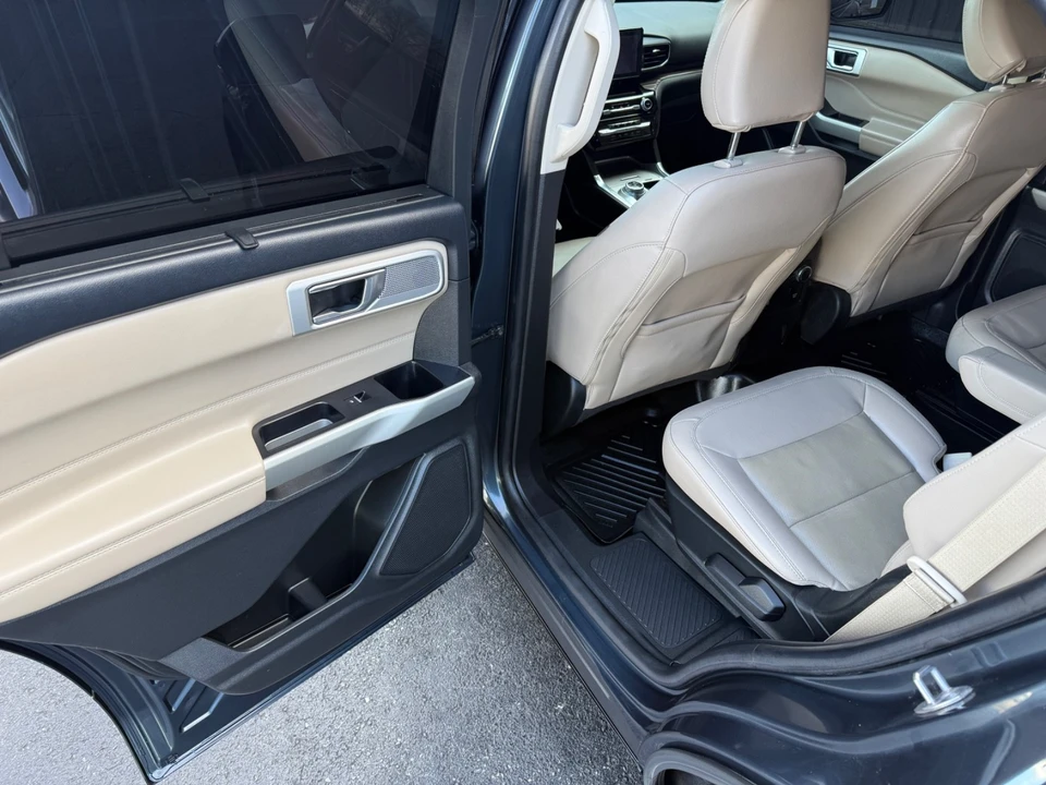 2022 Ford Explorer 6th Gen - Image 11 of 21