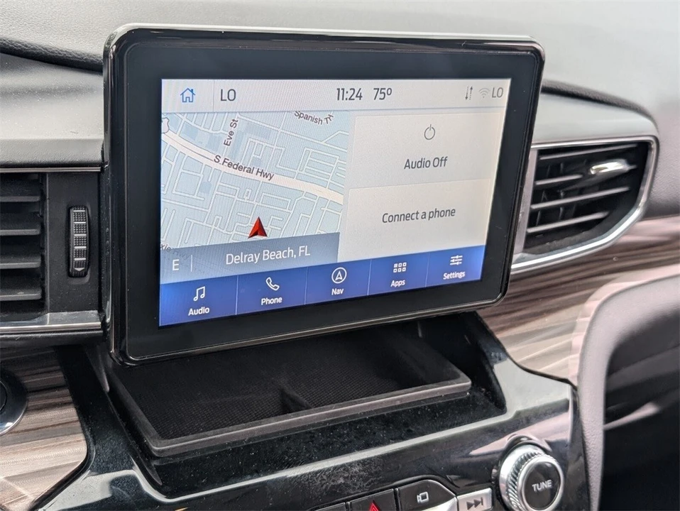 2022 Ford Explorer 6th Gen - Image 11 of 12