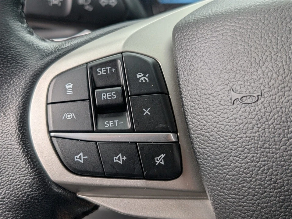 2022 Ford Explorer 6th Gen - Image 16 of 21