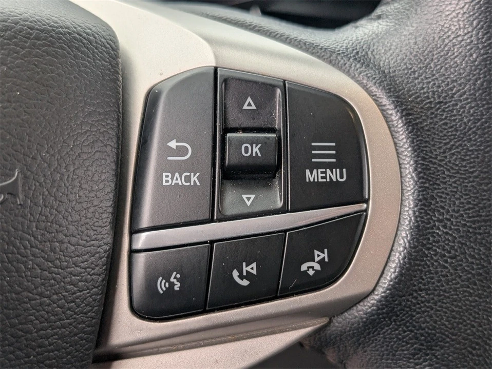 2022 Ford Explorer 6th Gen - Image 15 of 21