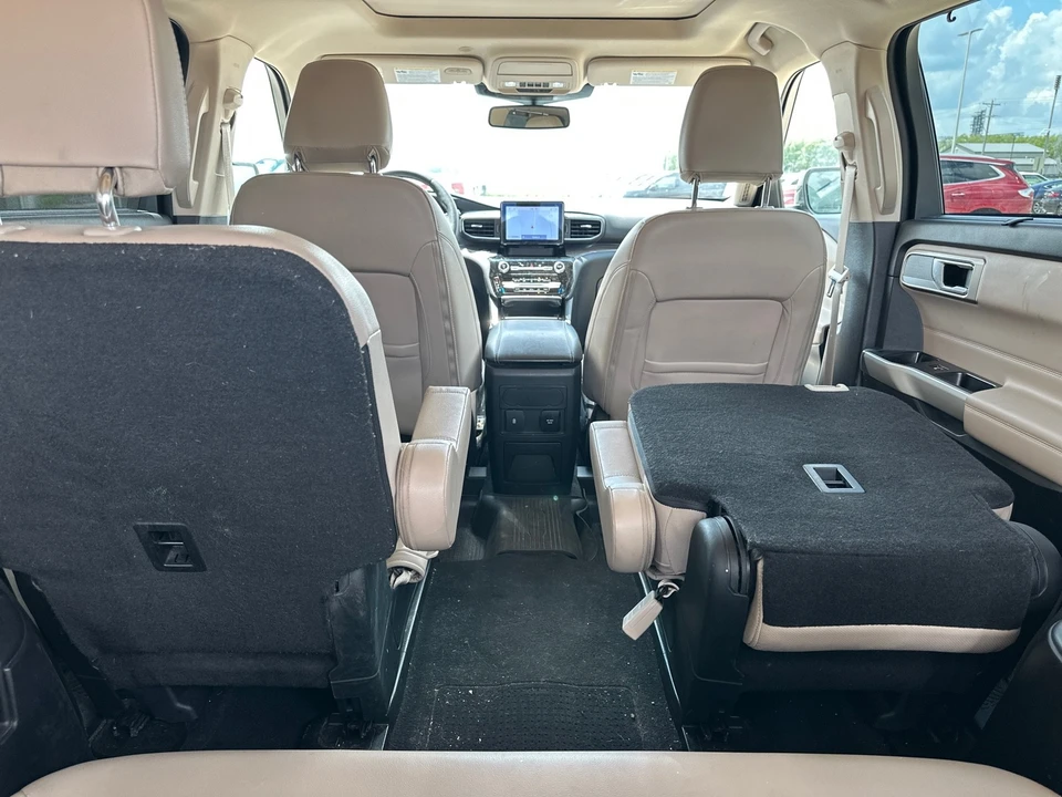 2022 Ford Explorer 6th Gen - Image 16 of 21