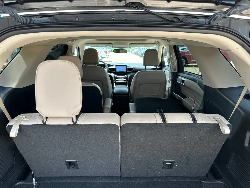 2022 Ford Explorer 6th Gen - Image 15 of 21