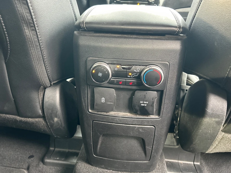 2022 Ford Explorer 6th Gen - Image 15 of 21