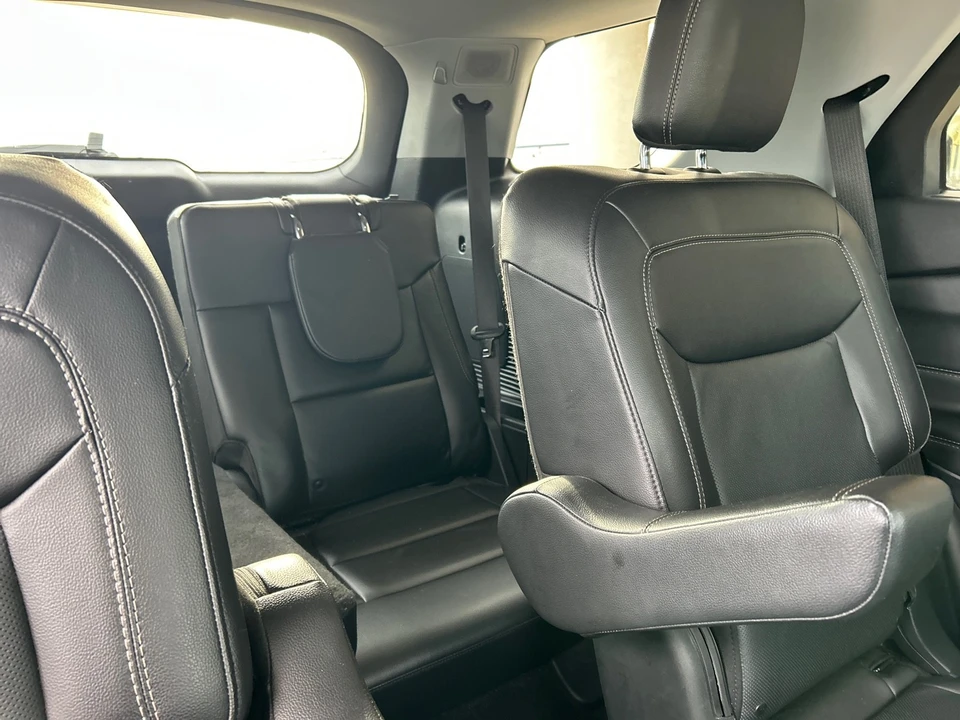 2022 Ford Explorer 6th Gen - Image 16 of 21