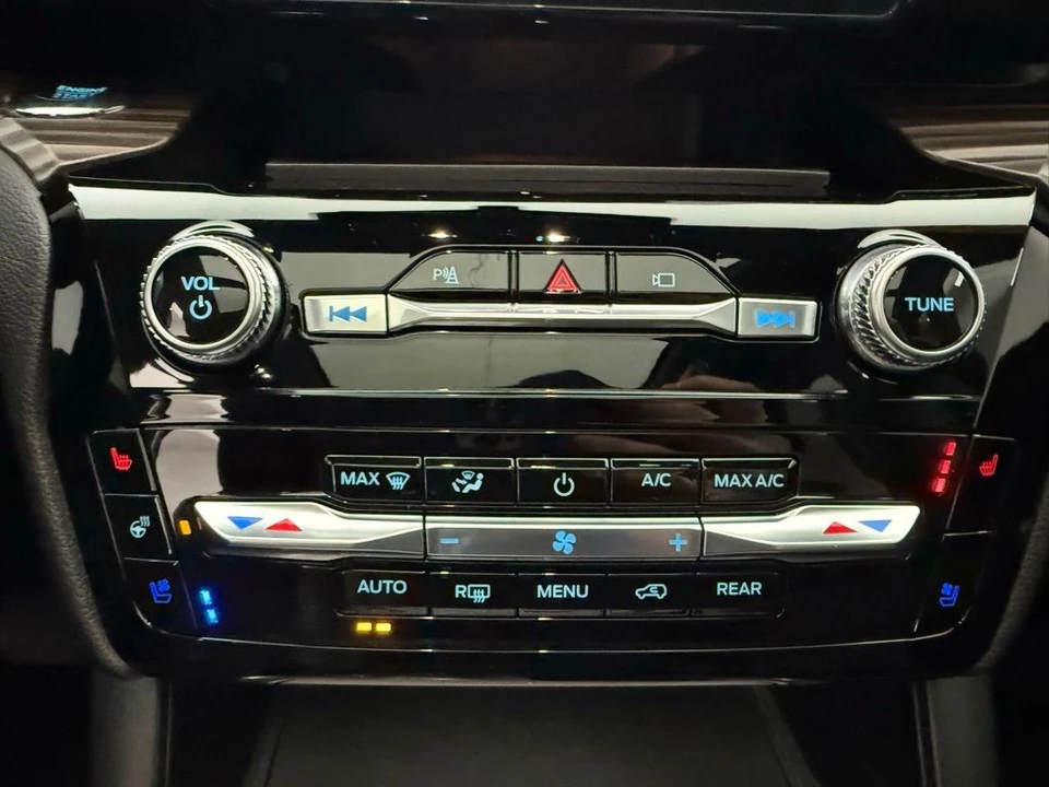 2022 Ford Explorer 6th Gen - Image 7 of 12