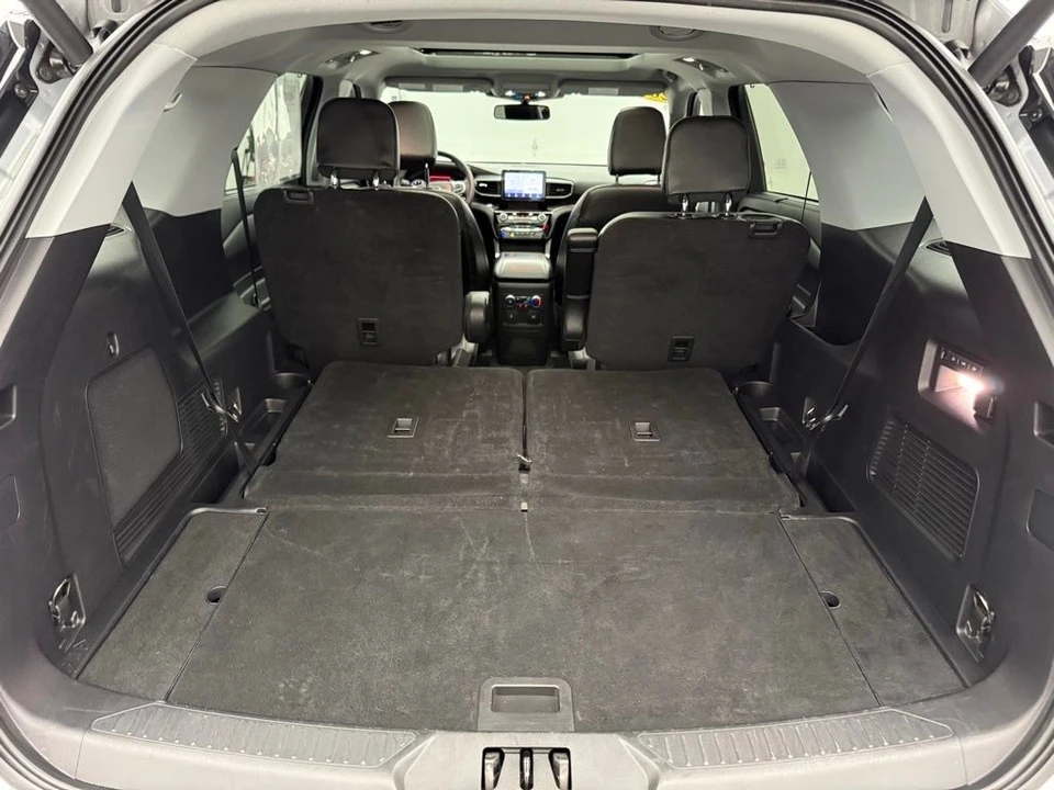 2022 Ford Explorer 6th Gen - Image 12 of 12