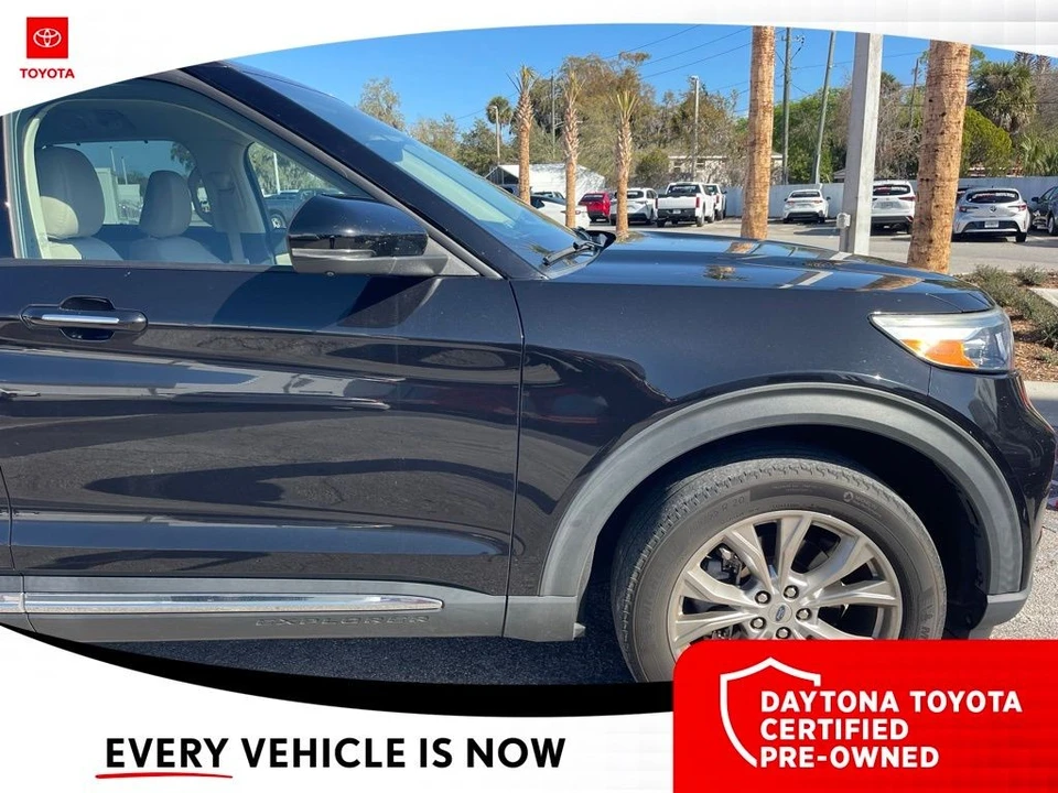 2022 Ford Explorer 6th Gen - Image 4 of 10