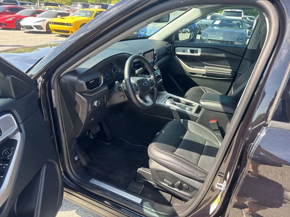 2022 Ford Explorer 6th Gen - Image 9 of 31