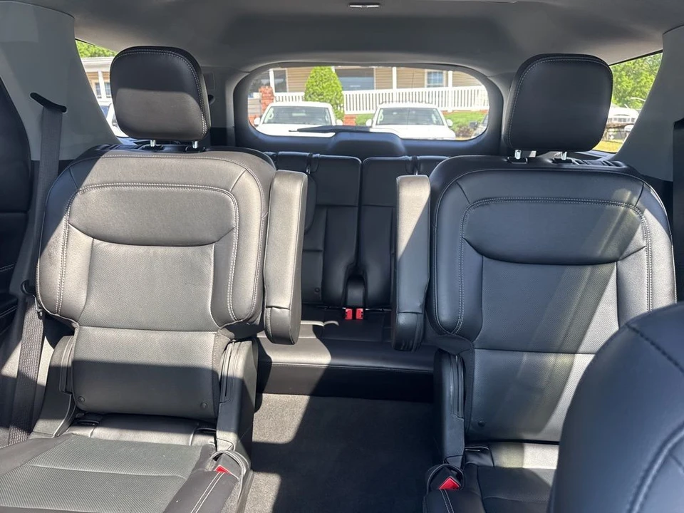 2022 Ford Explorer 6th Gen - Image 12 of 31