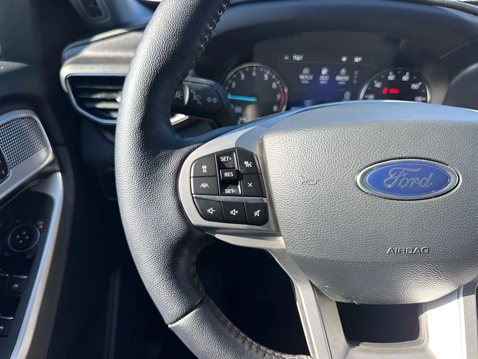 2022 Ford Explorer 6th Gen - Image 18 of 21