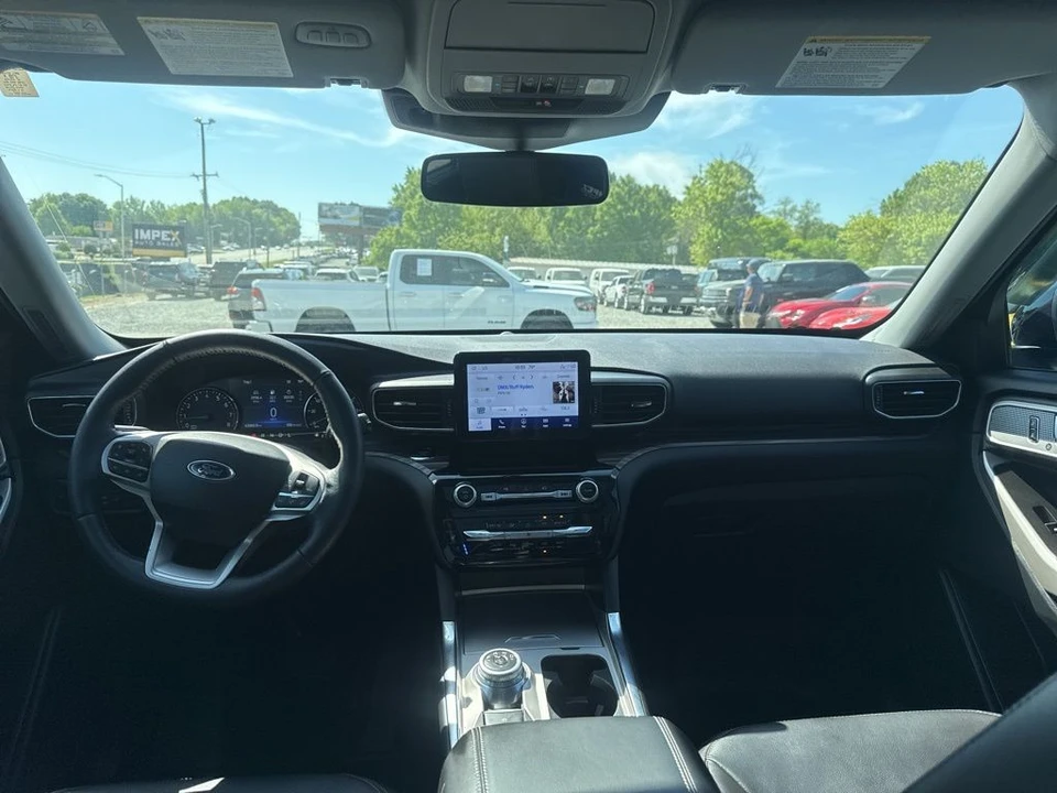 2022 Ford Explorer 6th Gen - Image 13 of 31