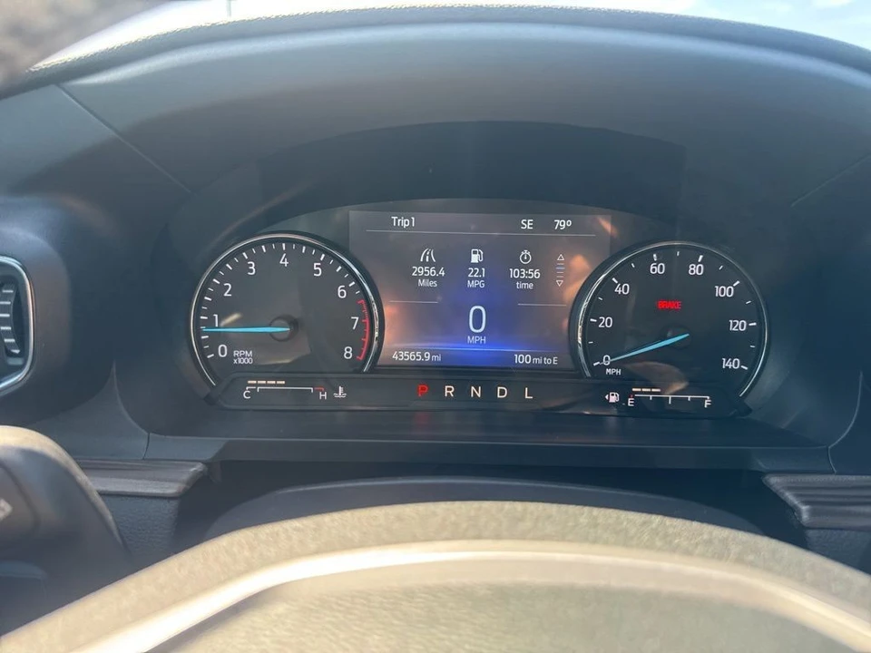 2022 Ford Explorer 6th Gen - Image 24 of 31