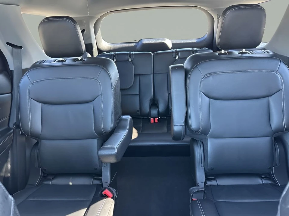 2022 Ford Explorer 6th Gen - Image 13 of 21