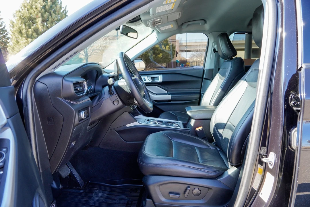 2022 Ford Explorer 6th Gen - Image 10 of 21