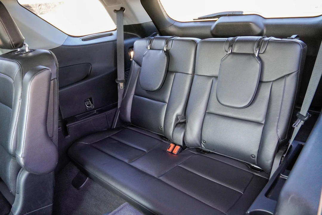 2022 Ford Explorer 6th Gen - Image 16 of 21