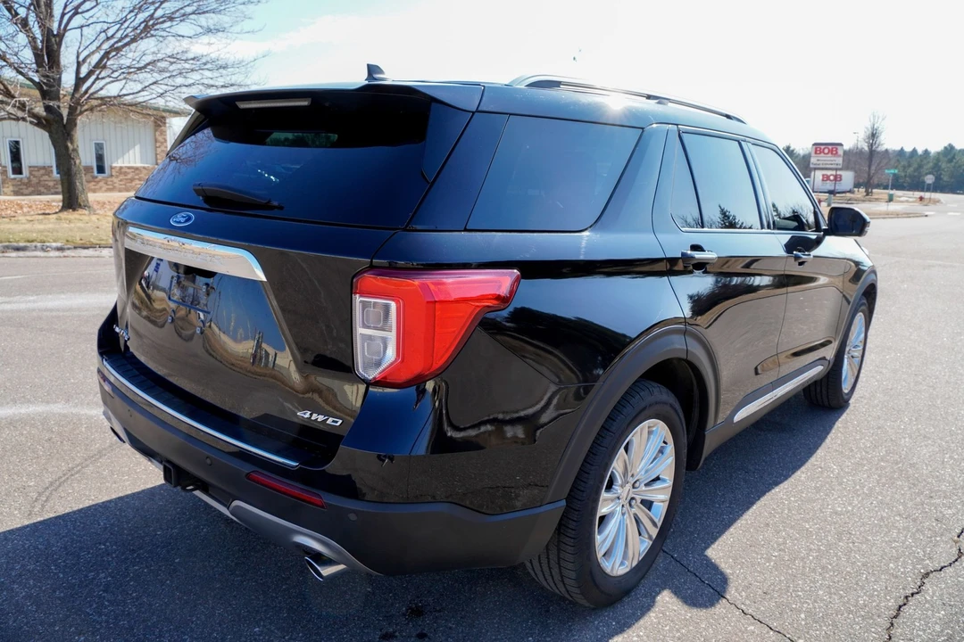 2022 Ford Explorer 6th Gen - Image 4 of 21