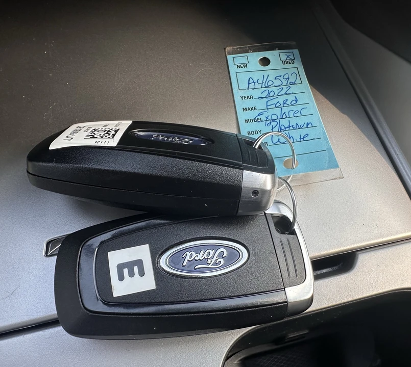 2022 Ford Explorer 6th Gen - Image 30 of 31