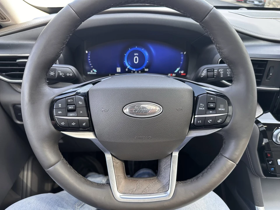 2022 Ford Explorer 6th Gen - Image 20 of 31