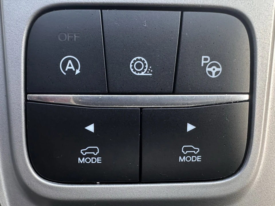 2022 Ford Explorer 6th Gen - Image 29 of 31