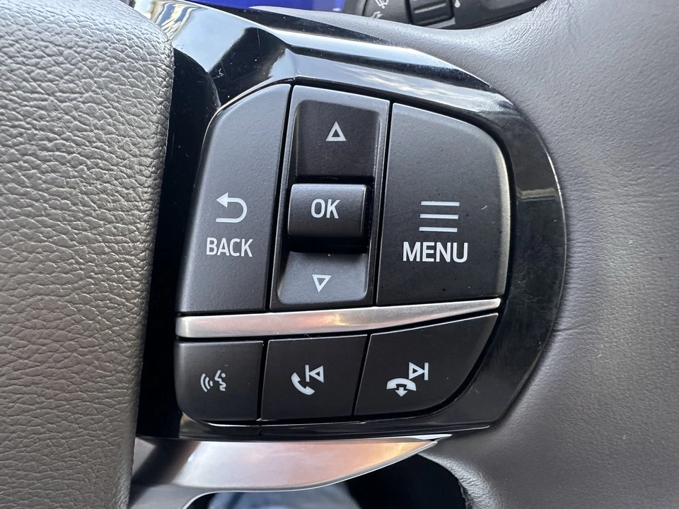 2022 Ford Explorer 6th Gen - Image 22 of 31