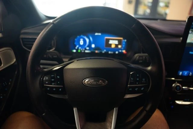 2022 Ford Explorer 6th Gen - Image 15 of 21