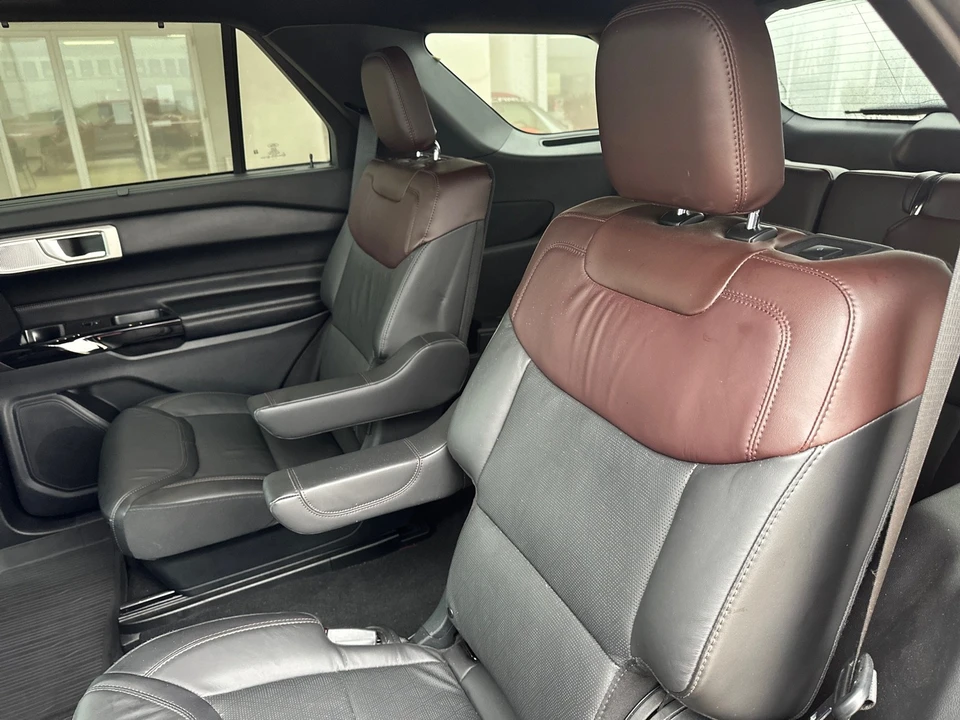 2022 Ford Explorer 6th Gen - Image 15 of 21