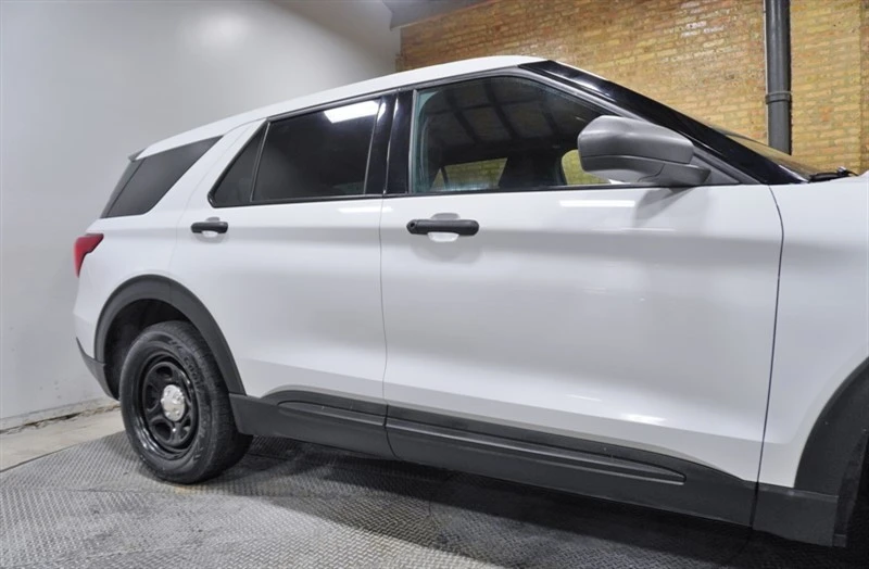 2022 Ford Explorer 6th Gen - Image 9 of 12