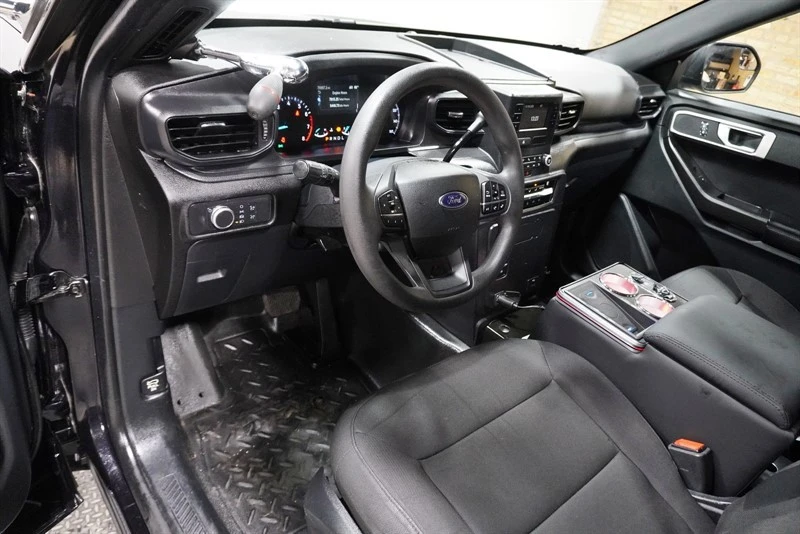 2022 Ford Explorer 6th Gen - Image 20 of 31