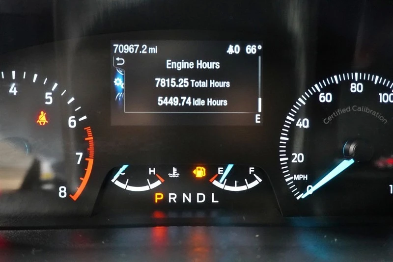 2022 Ford Explorer 6th Gen - Image 25 of 31