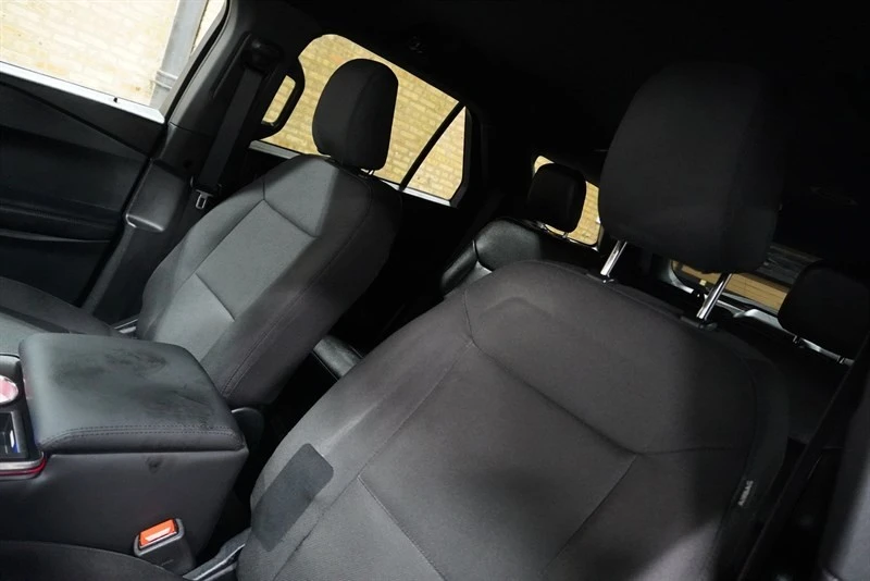 2022 Ford Explorer 6th Gen - Image 23 of 31