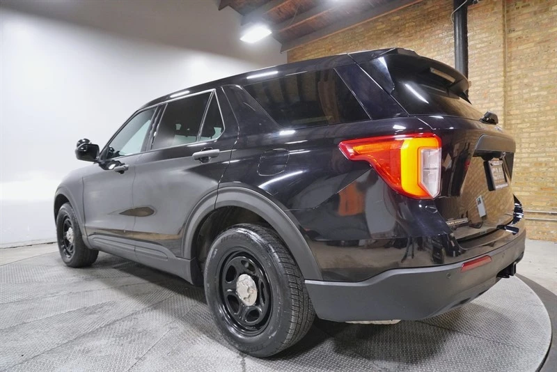 2022 Ford Explorer 6th Gen - Image 15 of 31