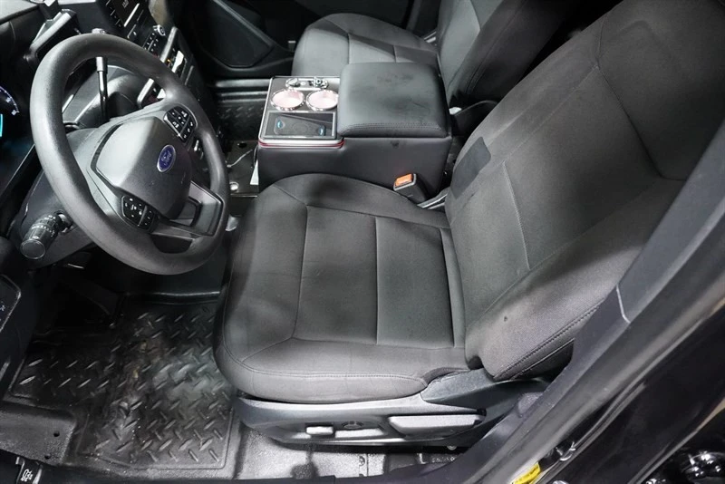 2022 Ford Explorer 6th Gen - Image 22 of 31