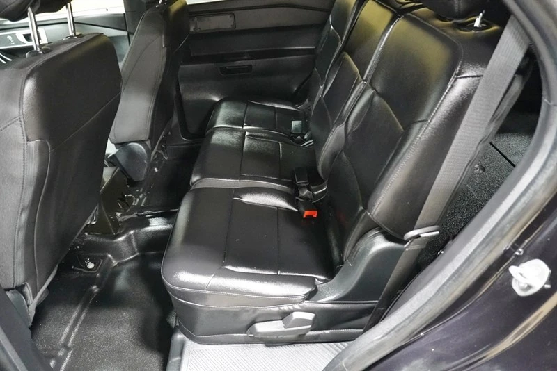 2022 Ford Explorer 6th Gen - Image 30 of 31