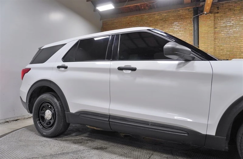 2022 Ford Explorer 6th Gen - Image 9 of 12