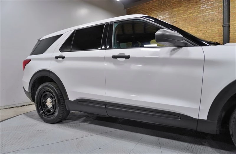 2022 Ford Explorer 6th Gen - Image 9 of 12