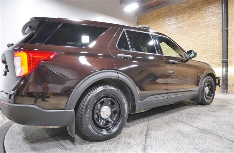 2022 Ford Explorer 6th Gen - Image 11 of 12