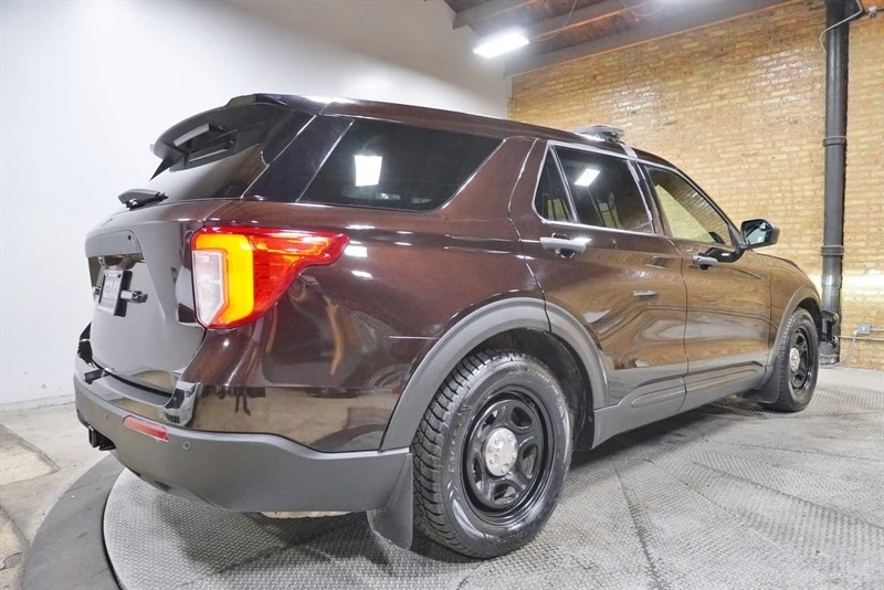 2022 Ford Explorer 6th Gen - Image 9 of 12