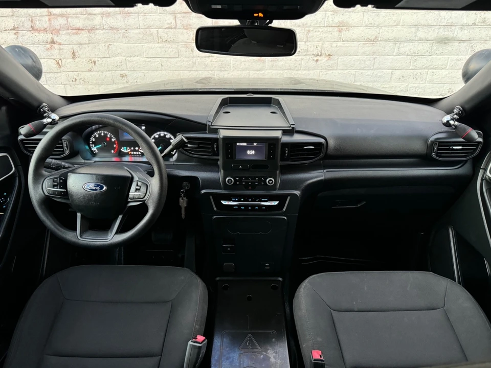 2022 Ford Explorer 6th Gen - Image 10 of 16