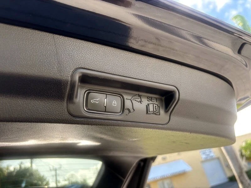 2022 Ford Explorer 6th Gen - Image 20 of 21