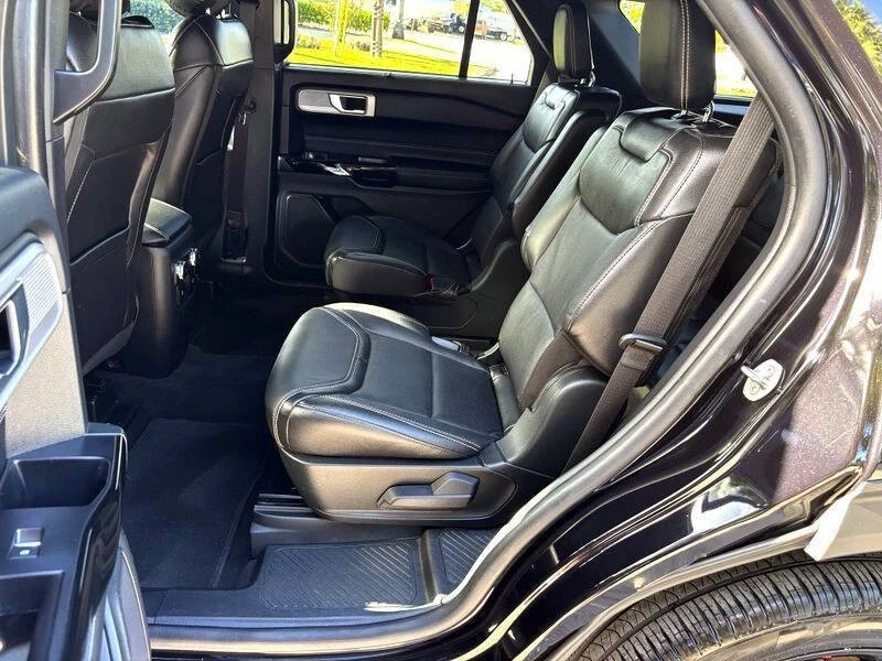 2022 Ford Explorer 6th Gen - Image 14 of 21