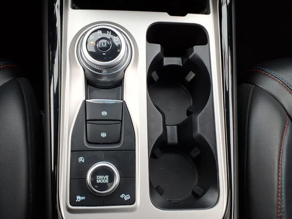 2022 Ford Explorer 6th Gen - Image 14 of 21