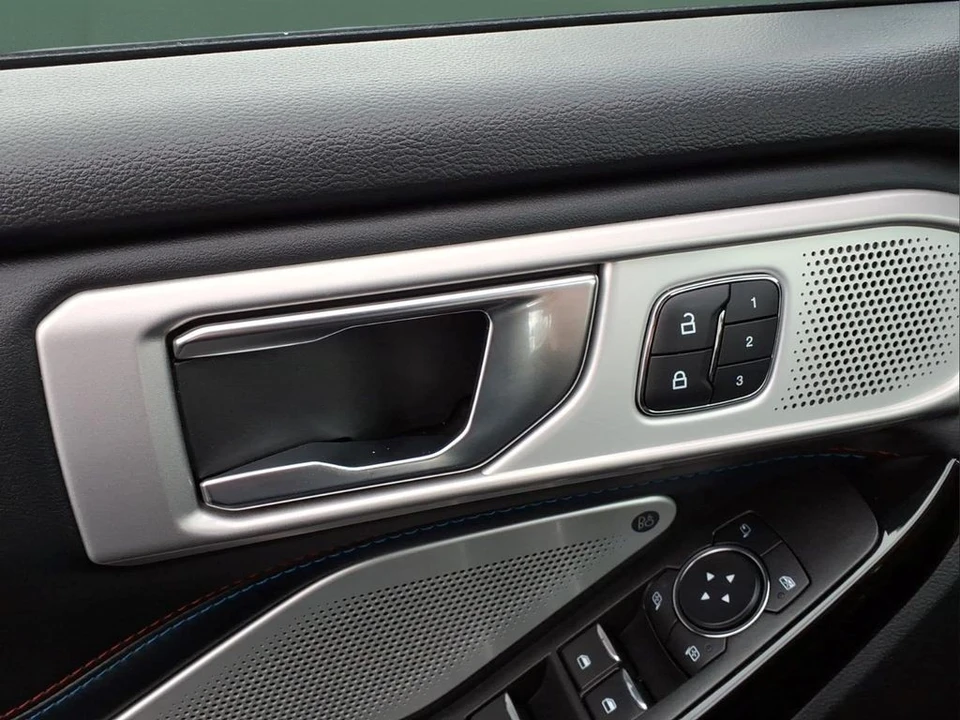 2022 Ford Explorer 6th Gen - Image 16 of 31