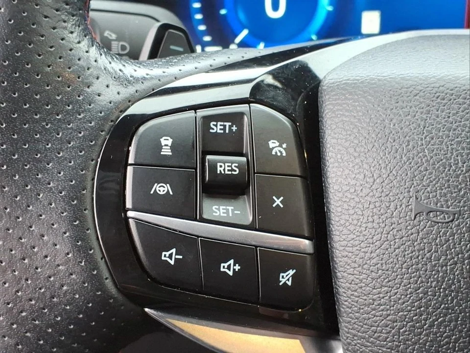 2022 Ford Explorer 6th Gen - Image 20 of 31