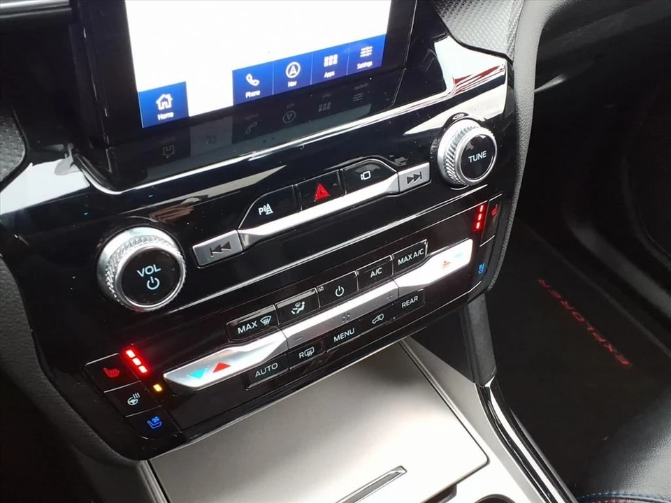 2022 Ford Explorer 6th Gen - Image 12 of 21