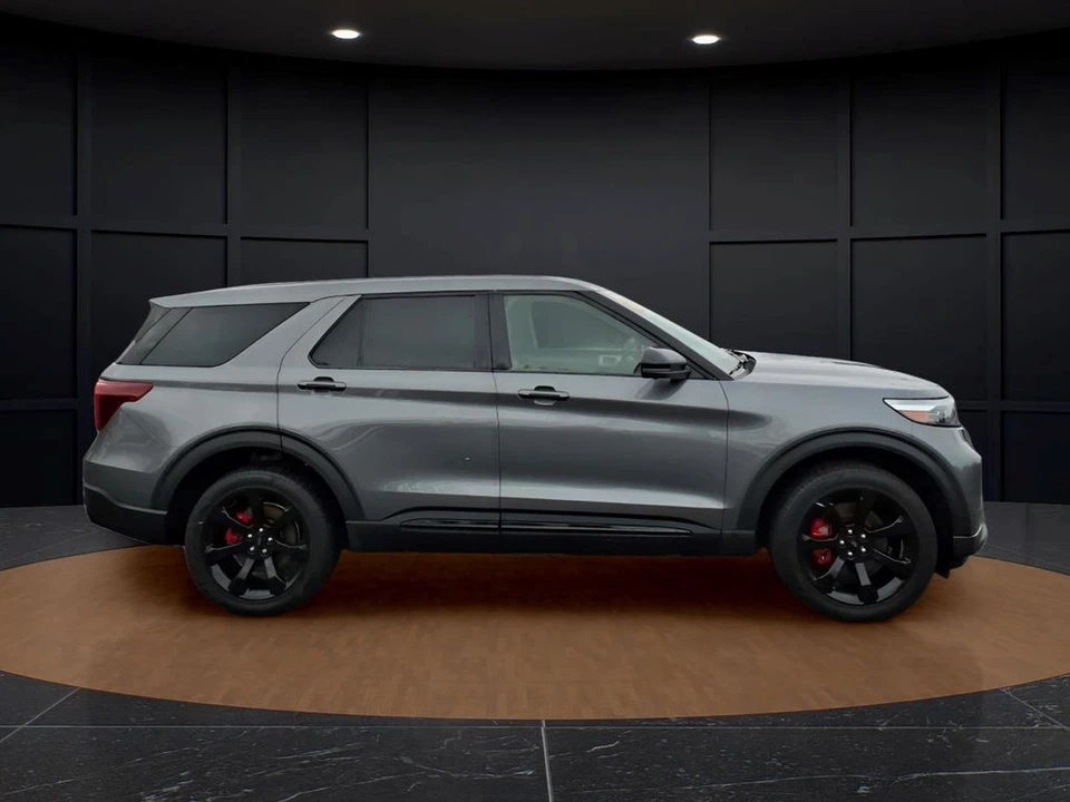 2022 Ford Explorer 6th Gen - Image 8 of 31