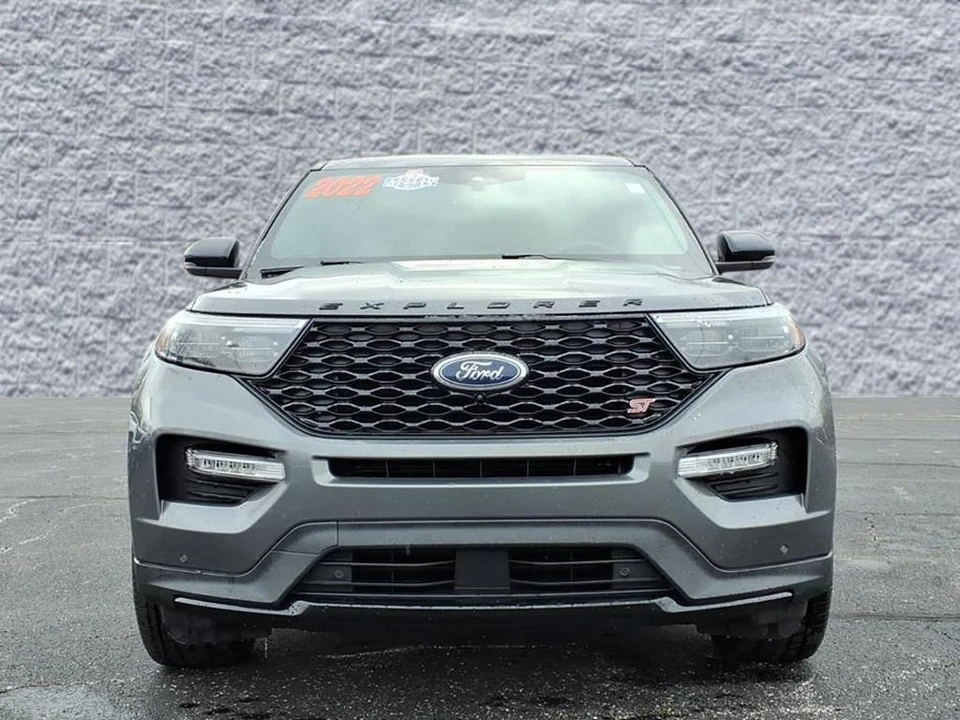 2022 Ford Explorer 6th Gen - Image 2 of 21