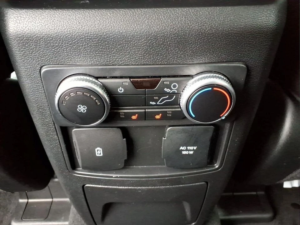 2022 Ford Explorer 6th Gen - Image 30 of 31